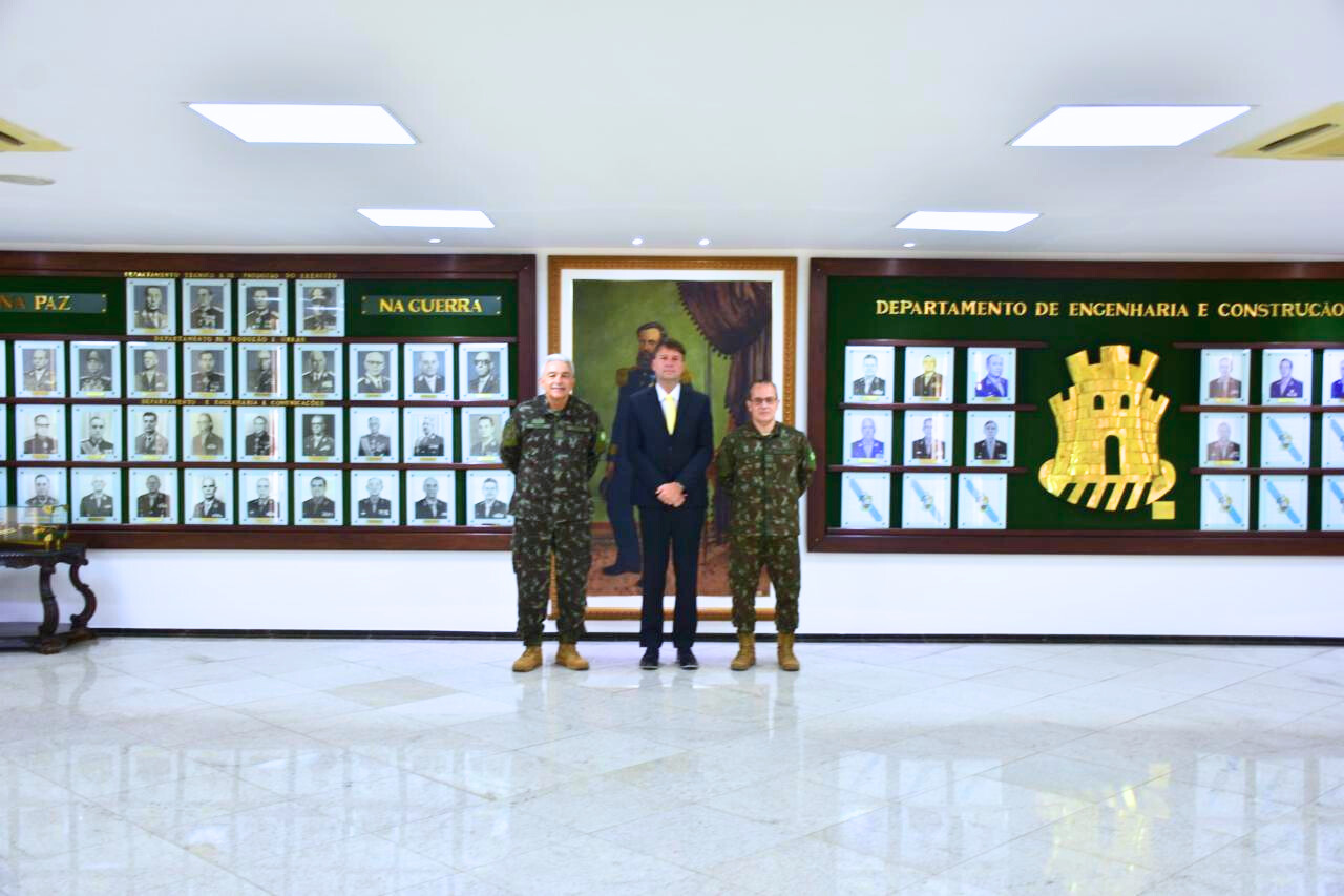 Presidente da Ampcon visita Quartel-General do Exército e reforça diálogo institucional 